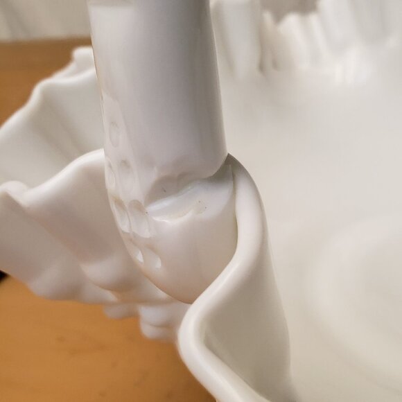 Vintage Fenton White Hobnail Milk Glass Candy Dish - Picture 5 of 6